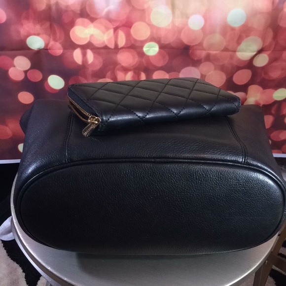 ❣️2pc MK Collection❣️ Astor Leather Tote & Wallet - Picture 5 of 8